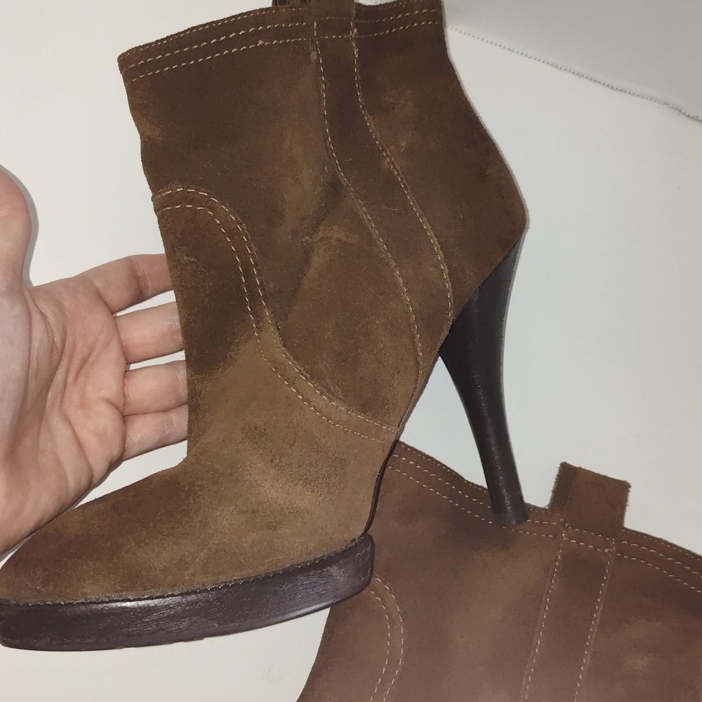 BCBG Distressed High Heel Sandra Cowboy Boots Size 9 Brown - Picture 4 of 13